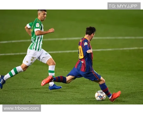 巴塞罗那主场大胜，梅西贡献帽子戏法，领跑西甲积分榜