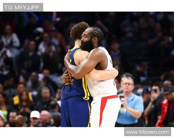 多特客场大胜科隆，实现连胜赢得胜利关键战役！